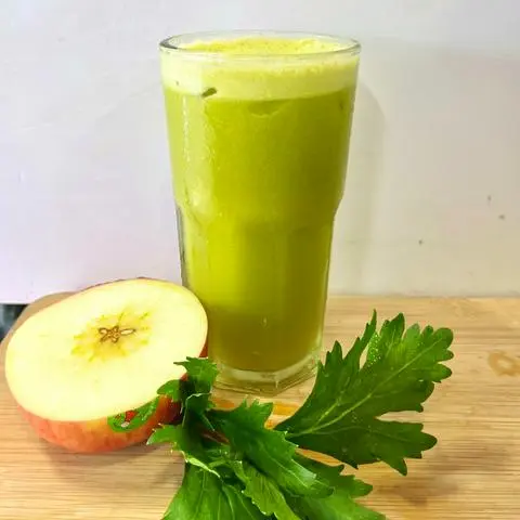 Hình ảnh Nước ép táo, cần tây