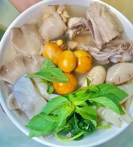 Hình ảnh Bún gà tô đặc biệt