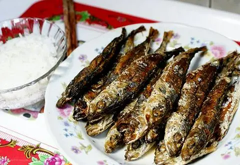 Hình ảnh Cá hấp chiên giòn +Com