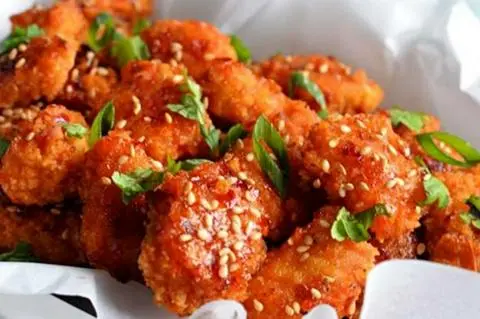 Hình ảnh Gà Viên Sốt Cay