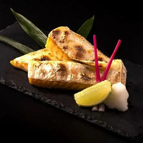 Hình ảnh Salmon harasu yaki