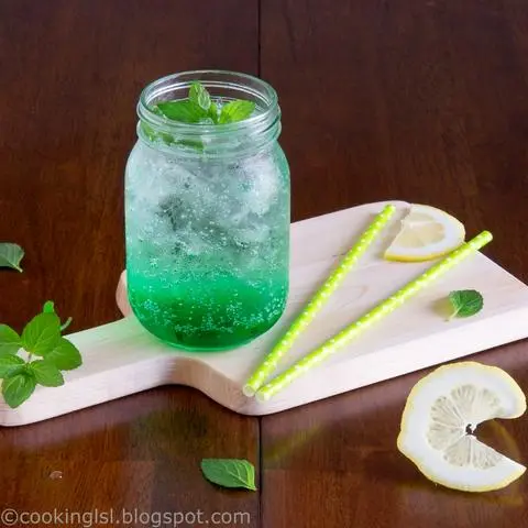 Hình ảnh Soda Vải Bạc Hà