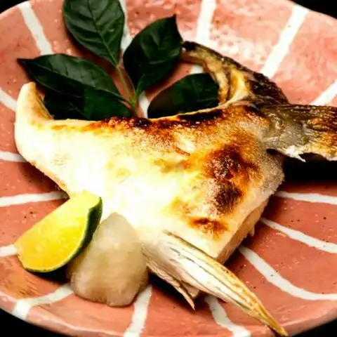 Hình ảnh Hamachi kabuto yaki