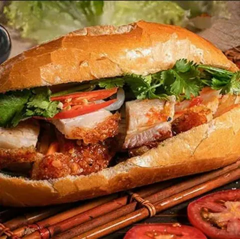 Hình ảnh Bánh mì heo quay
