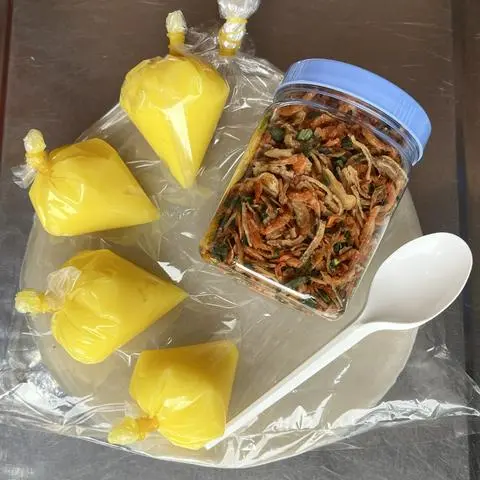 Hình ảnh Bánh tráng phơi sương bơ hột gà lớn