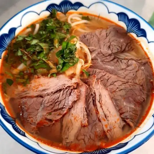 Hình ảnh Bún bò nạm