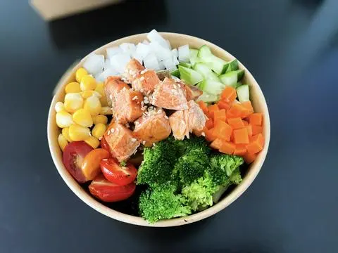 Hình ảnh Poke Cá Hồi