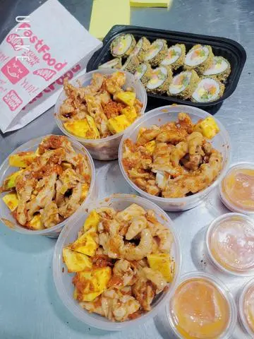 Hình ảnh chân gà sốt thái