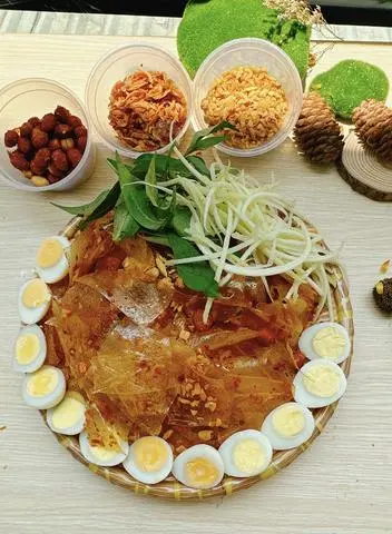 Hình ảnh Bánh Tráng Dẻo Sate Trứng Cút ( Trộn Sẵn)