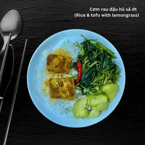 Hình ảnh Cơm đậu hũ kho sả chay