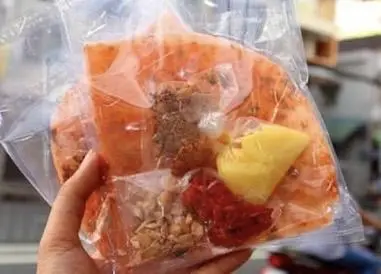 Hình ảnh Bánh tráng bơ dẻo tôm