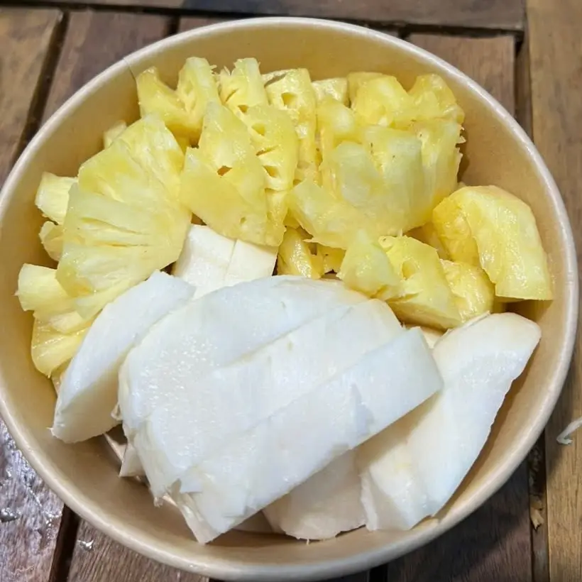 Hình ảnh Thơm - sắn