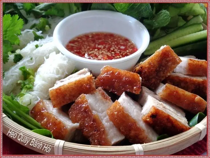 Hình ảnh BÁNH HỎI +HEO QUAY TÂY BẮC