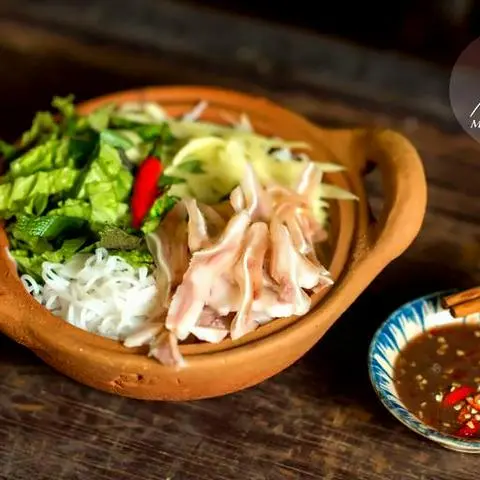 Hình ảnh Bún mắm nêm tai heo