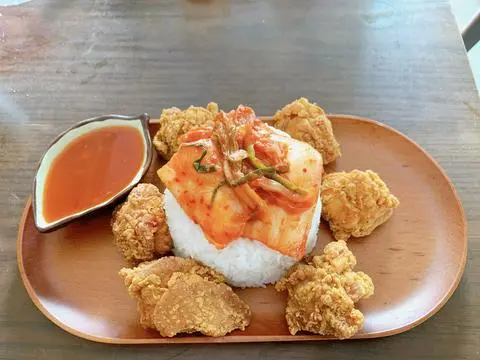 Hình ảnh Cơm Gà Viên Sốt Gia Vị (Sốt Riêng)(Không Cay)