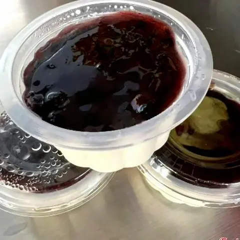 Hình ảnh Panna cotta việt quất hộp 100 ml