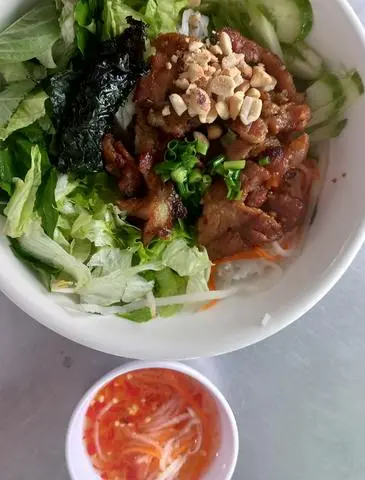 Hình ảnh Bún thịt nướng