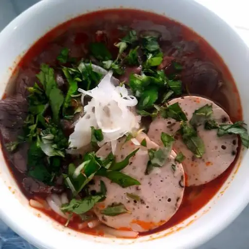 Hình ảnh Bún bò nạm - chả