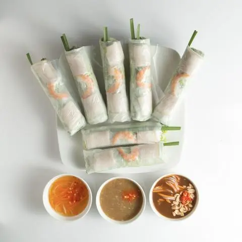 Hình ảnh Gỏi cuốn tôm thịt 4 cuốn 