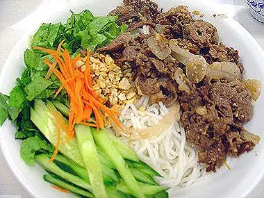 Hình ảnh Bún Bò Xào Hành