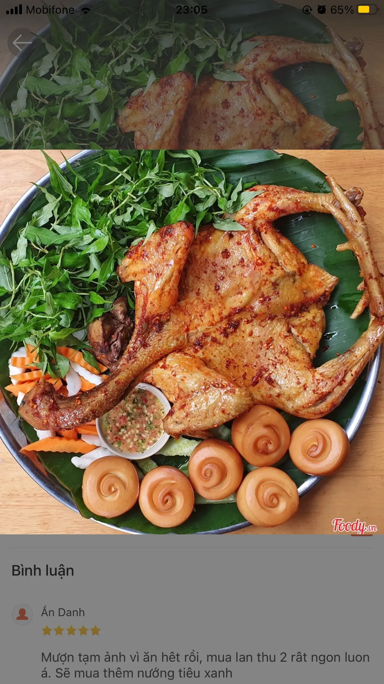 Hình ảnh Combo 6: 1 con Gà ta nướng Muối Ớt + 1 phần Bánh Bao Chiên