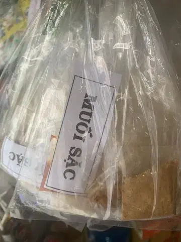 Hình ảnh Bánh tráng muối sặc