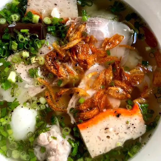 Hình ảnh Bánh canh thịt - trứng - huyết