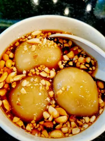 Hình ảnh Chè Trôi Nước ( 2 _ 3 viên )