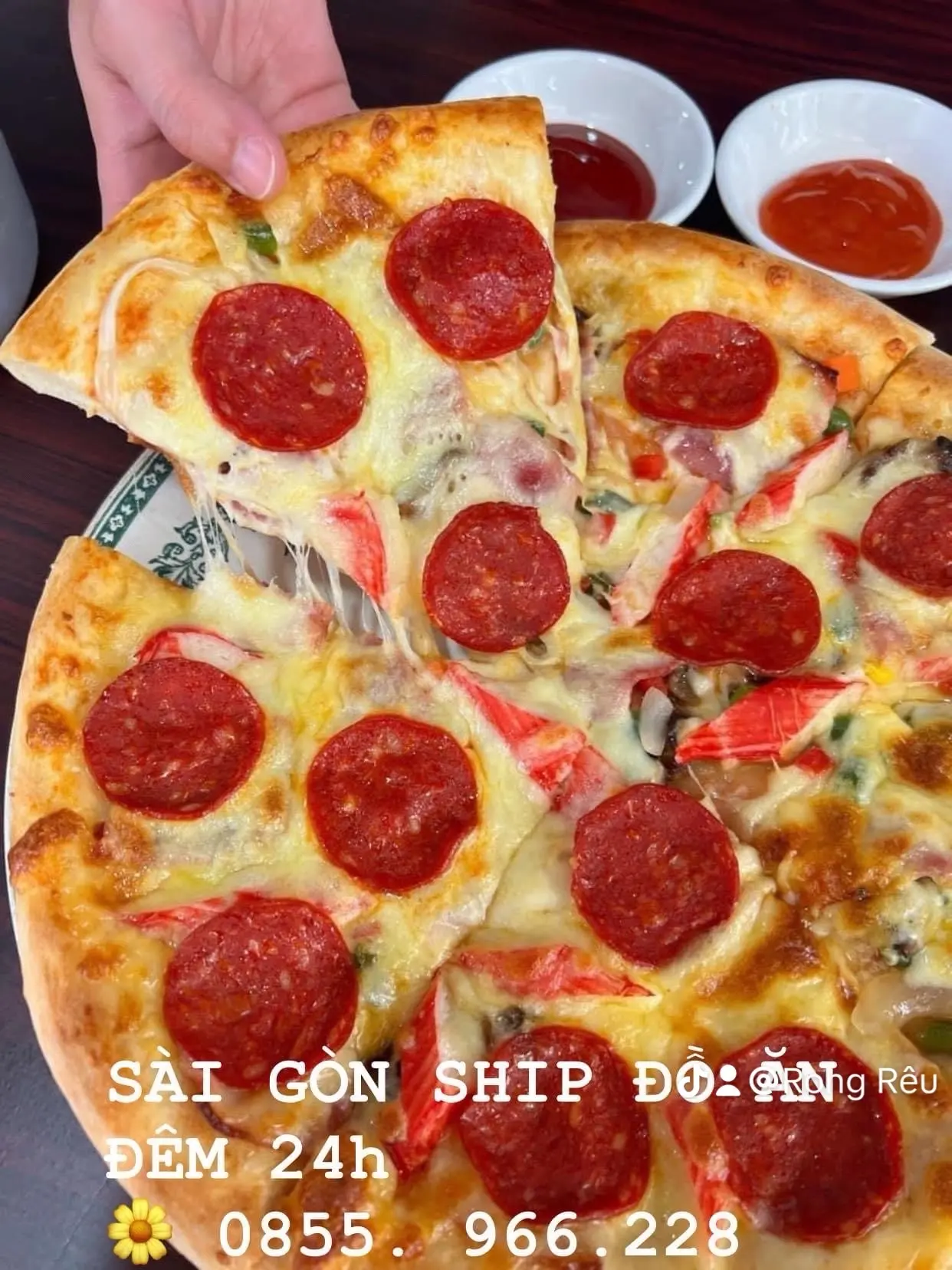 Hình ảnh Pizza xúc xích pepperoni ý
