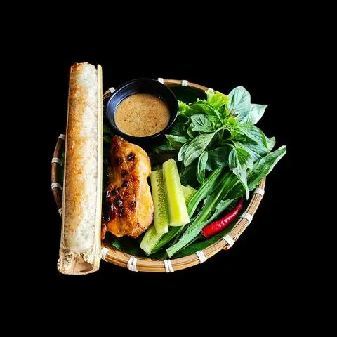 Hình ảnh Cơm Lam Đùi Gà  Nướng Lu 330Gr