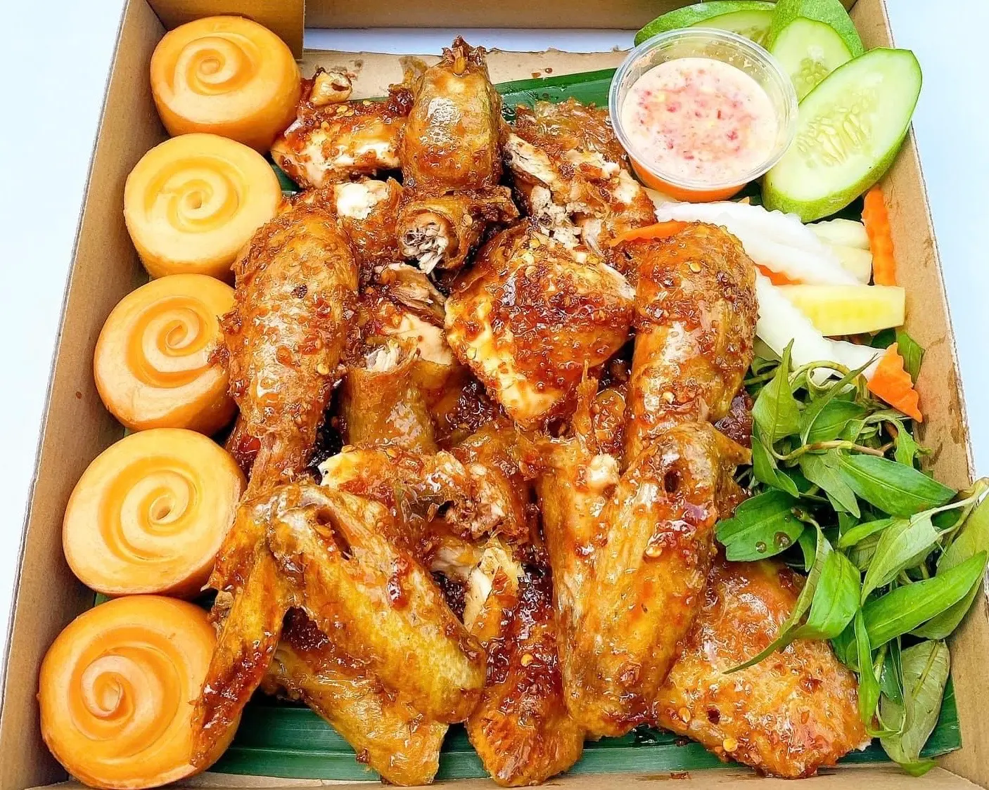 Hình ảnh gà nướng muối ớt (cay ) + 10 bánh bao 