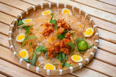 Hình ảnh Bánh tráng Thập cẩm tóp mỡ 