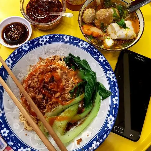 Hình ảnh Mì trộn xíu mại thập cẩm 
