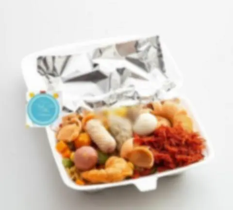Hình ảnh Mì trộn thập cẩm 2 mì - 1 fanta
