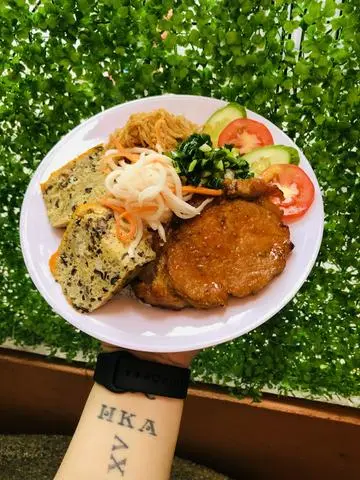 Hình ảnh Cơm Sườn Bì 2 Chả Tôm