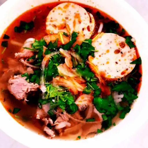 Hình ảnh Bún bò tái chả