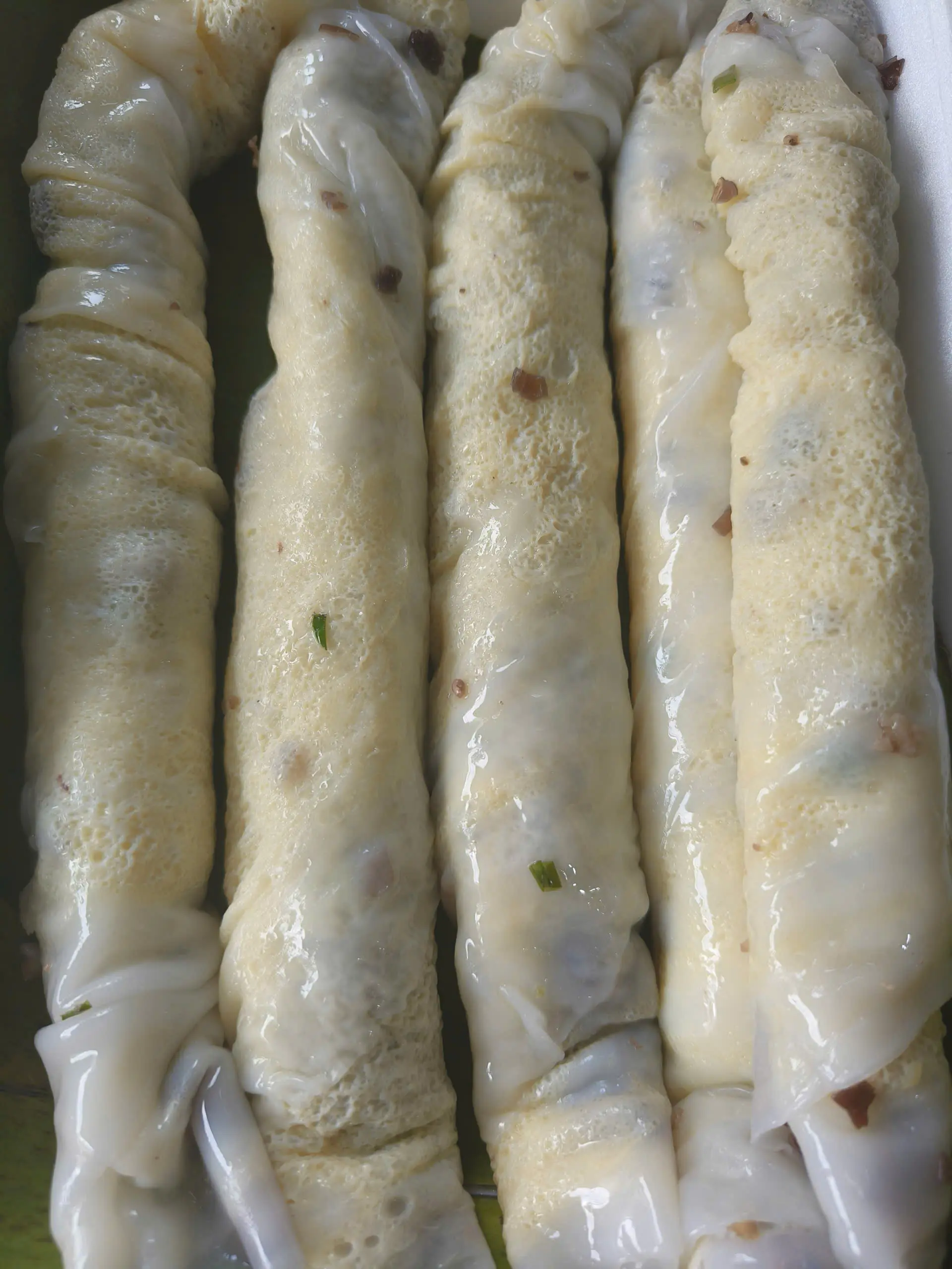 Hình ảnh Bánh cuốn trứng (2 dây)