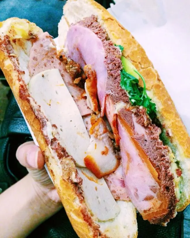 Hình ảnh Bánh Mì Siêu Nhân Ép Nóng Giòn
