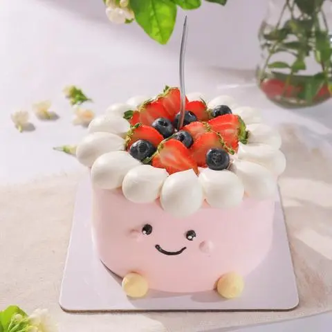 Hình ảnh Bánh Kem Mini Mặt Ngộ Nghĩnh - Size 12cm