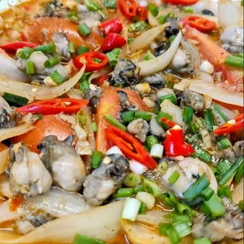 Hình ảnh Mì xào hàu(1 ký hàu xào với hành tây thơm lừng)