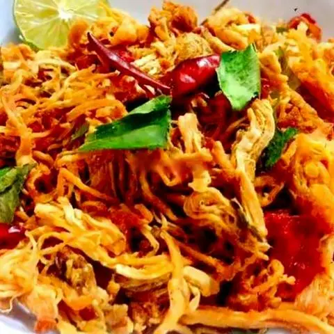 Hình ảnh Khô gà lá chanh 100g