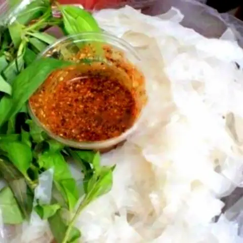 Hình ảnh Bánh tráng chấm 