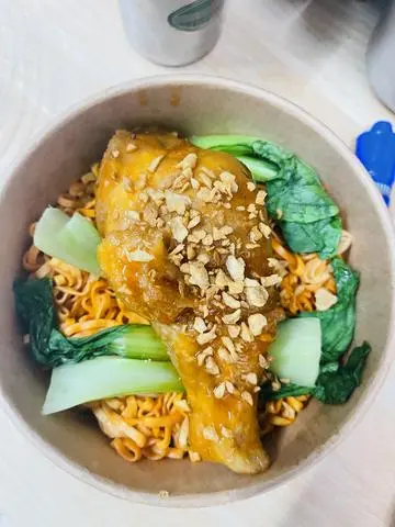 Hình ảnh MÌ TRỘN GÀ SỐT NGŨ VỊ