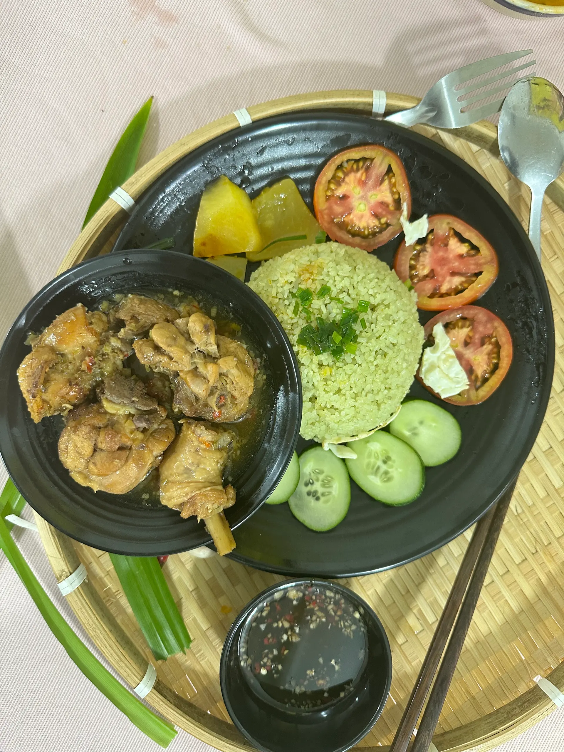 Hình ảnh Cơm tấm gà kho