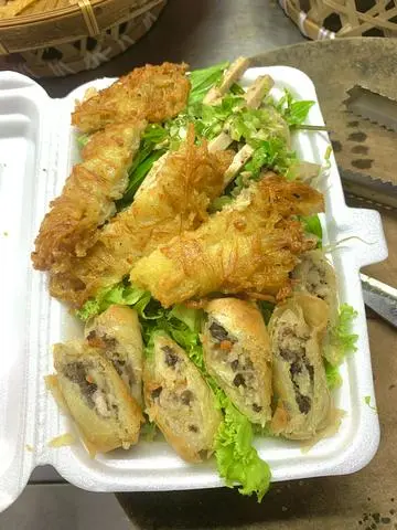 Hình ảnh Bún chả giò + chả nấm 