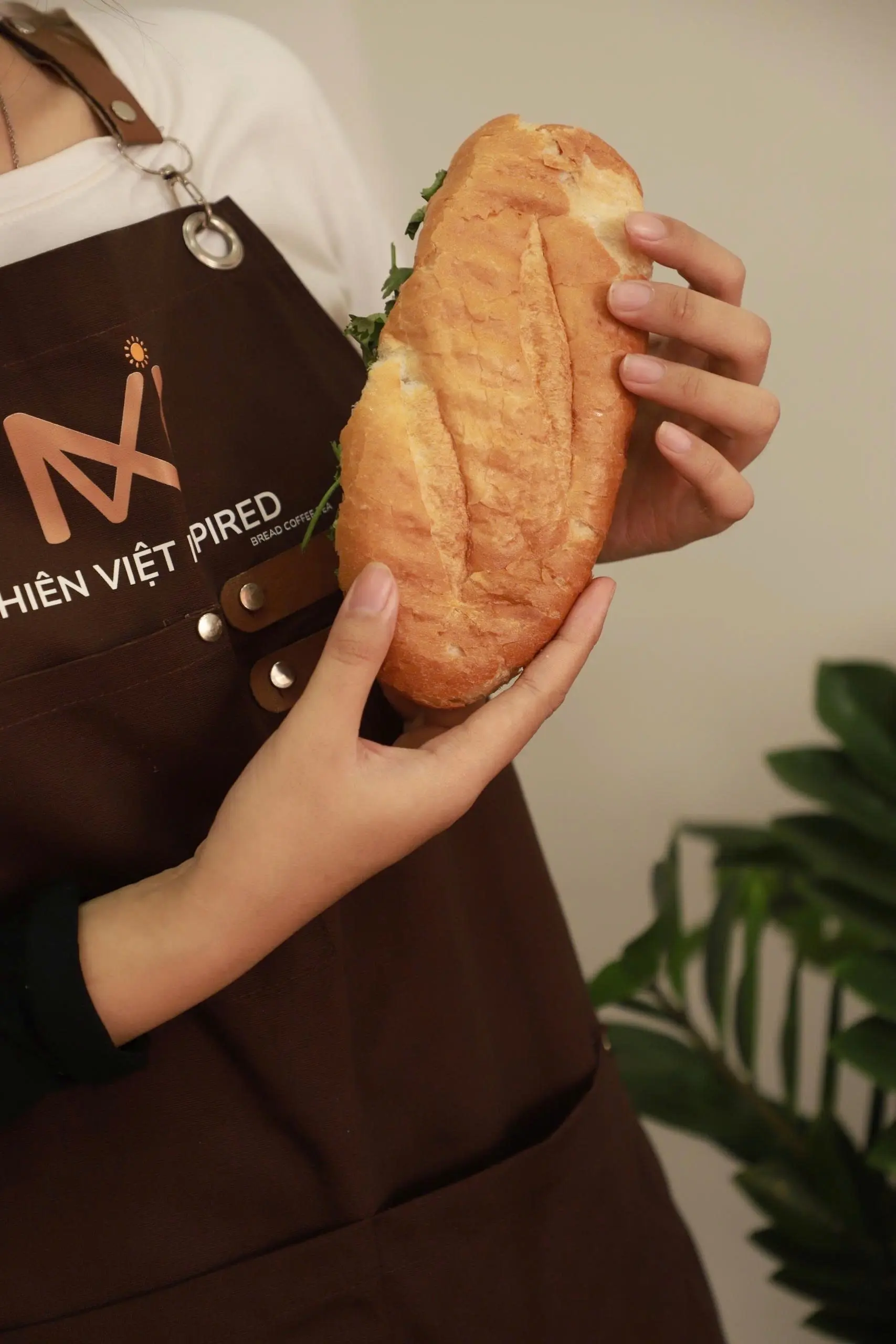Hình ảnh Bánh mì lớn
