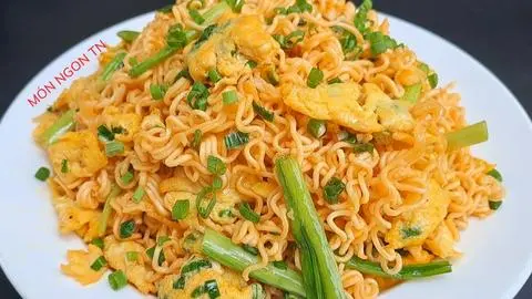 Hình ảnh Mì Xào Trứng