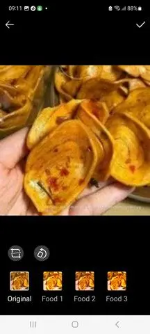 Hình ảnh Bánh tai heo sốt mắm hành