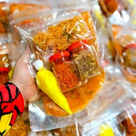 Hình ảnh Combo bánh tráng dẻo tôm bơ mix khô gà