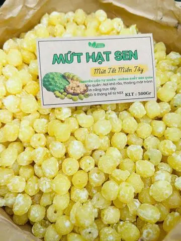 Hình ảnh Mứt hạt sen Huế ít đường 500gr